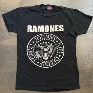 Graphic T-shirt The Ramones size Med